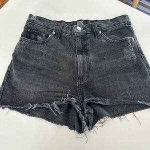 BDG urban outfitters black denim shorts size 28